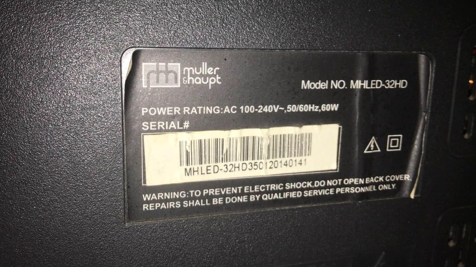 Tv 32 inch not Smart  No remote works 100 percent