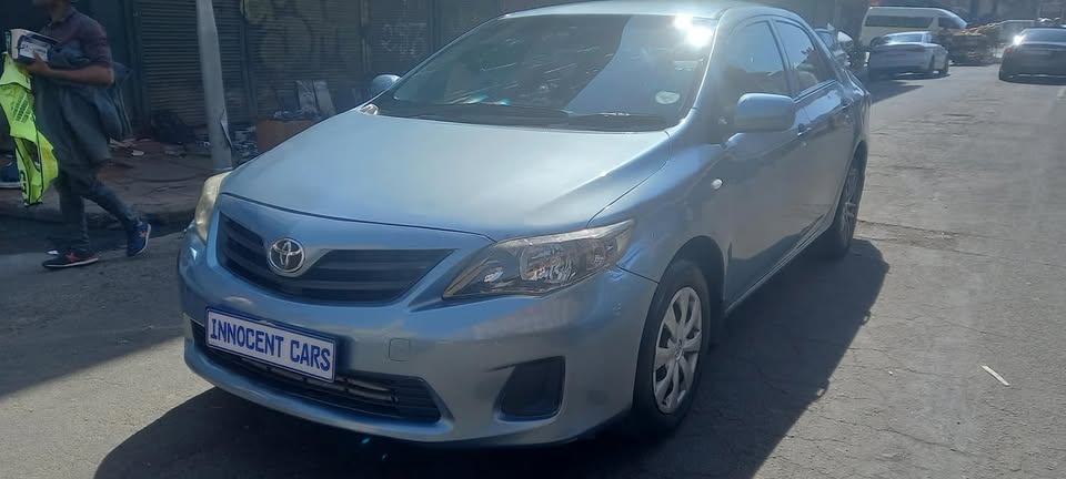 2015 TOYOTA COROLLA QUEST 1.6 ENGINE.. MANUAL.. BLUE COLOUR.. .. LEATHER SEATS..