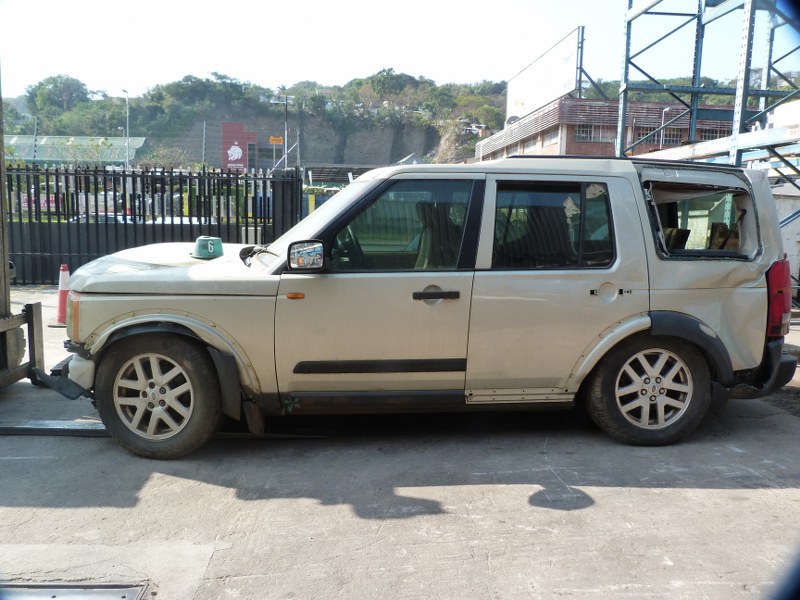 Land Rover Discovery 3 TDV6 SE AT Metallic Gold - 2010 STRIPPING FOR SPARES - Private Seller Land Rover Discovery 3 TDV6 SE AT Metallic Gold - 2010 STRIPPING FOR SPARES - Private Seller