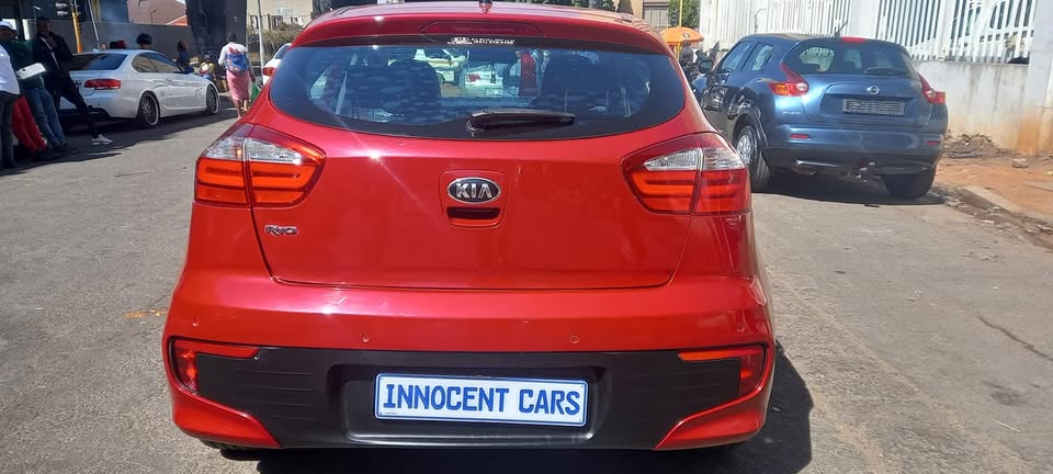 2017 KIA RIO 1.4 MANUAL TRANSMISSION.. HATCHBACK.. PETROL.. MAROON IN COLOUR..