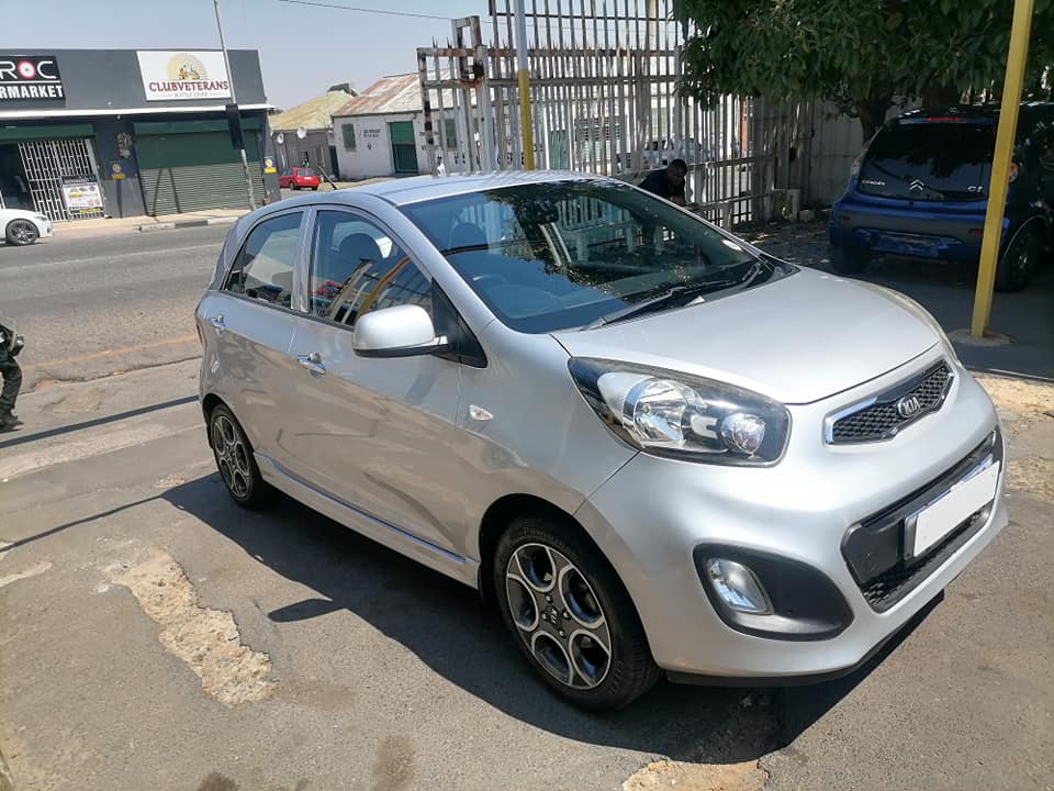 2014 Kia Picanto 1.2 Automatic transmission with a Spare key
