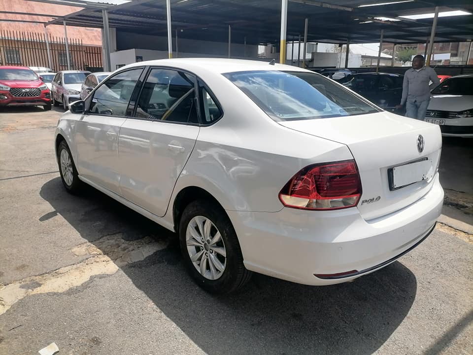 2016 Volkswagen polo 6 1.6 Sedan Comfortline