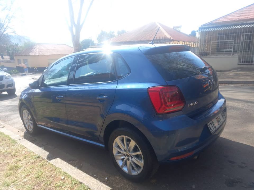 2017 VW Polo Tsi 1.2 Petrol, Manual, Blue, 52000kms