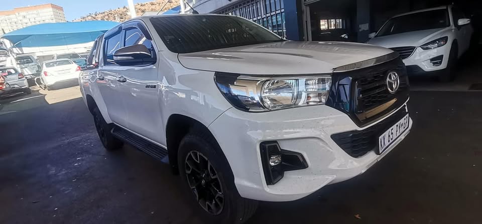2017 TOYOTA HILUX 2.8 GD6 DOUBLE CAB 4X4 AUTOMATIC DIESEL