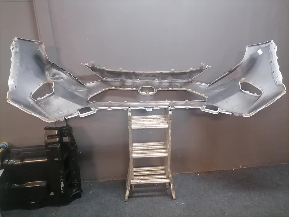 Toyota Rav 4 white bumper DM or contact number in the description for assistance. - Private Seller Toyota Rav 4 white bumper DM or contact number in the description for assistance. - Private Seller