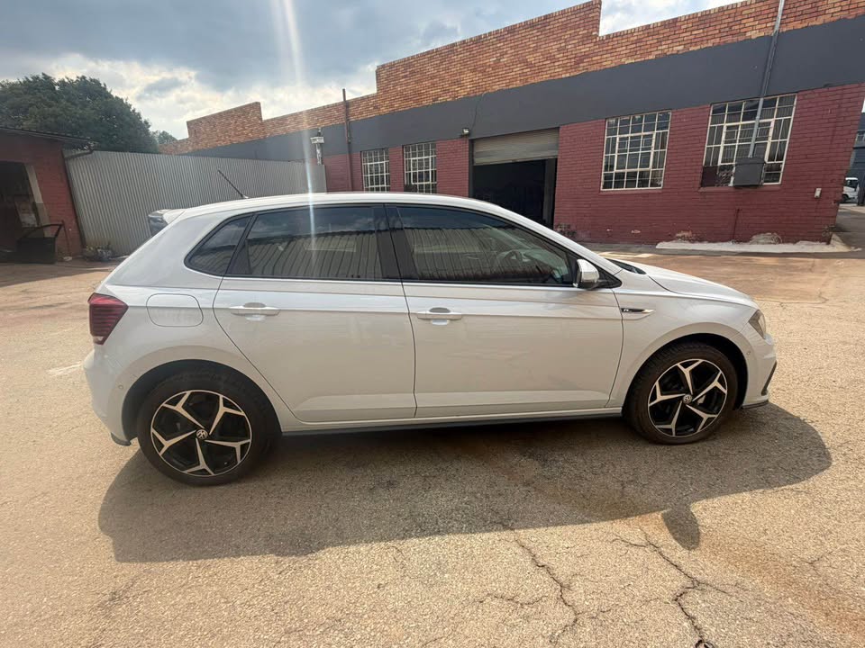 Polo 8 r line breaking  for spares - Private Seller