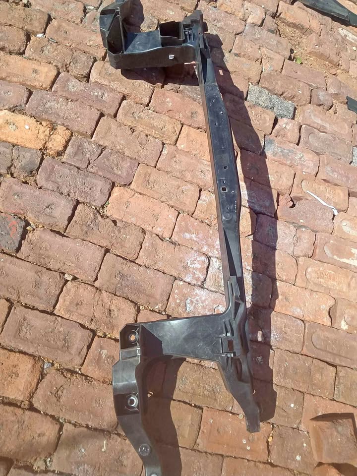Mercedes Benz cradle 447