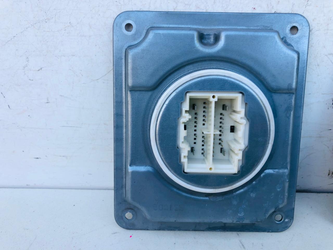 Ford Ranger T9 Nxt Gen left and right side headlight control unit/ballast - Private Seller Ford Ranger T9 Nxt Gen left and right side headlight control unit/ballast - Private Seller