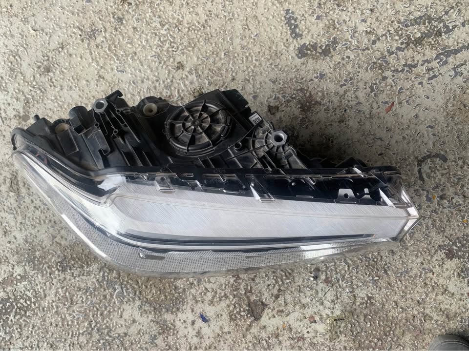 BMW G32 adaptive led headlight RHS