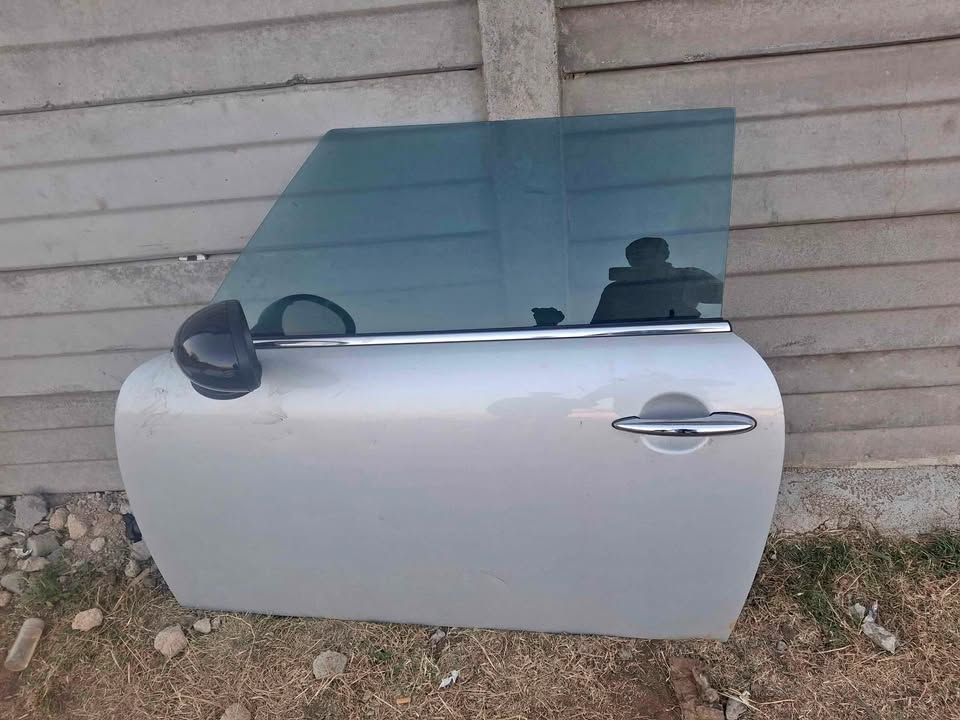Mini Cooper s doors for sale - Private Seller Mini Cooper s doors for sale - Private Seller