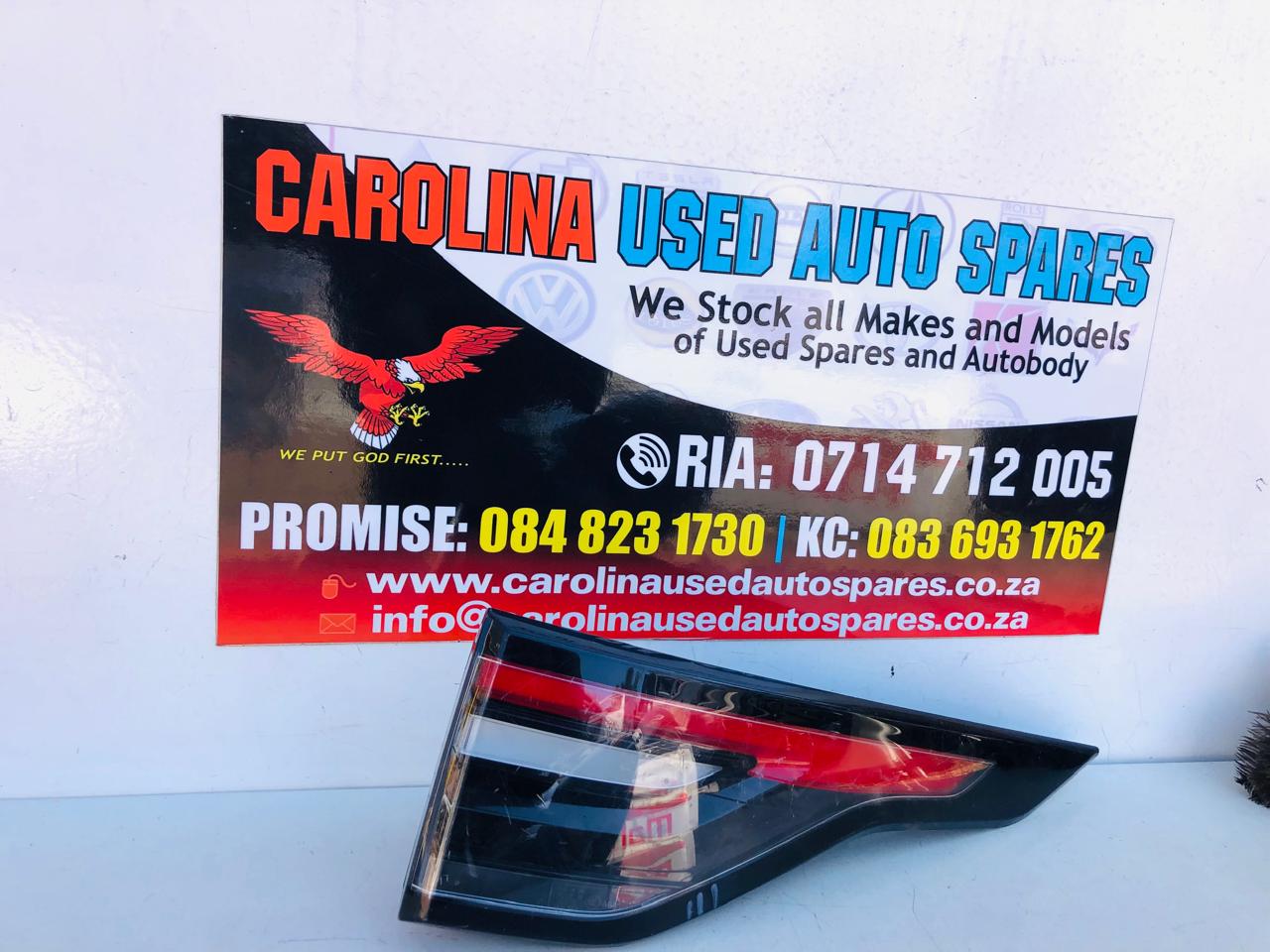 Range Rover Discovery 5 right side outer taillight (Smoke) - Private Seller