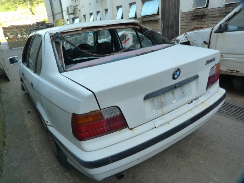 BMW 316i 1600 E36 Petrol Manual M40 White - 1993 SPARESBOYZ STRIPPING FOR SPARES - Private Seller BMW 316i 1600 E36 Petrol Manual M40 White - 1993 SPARESBOYZ STRIPPING FOR SPARES - Private Seller