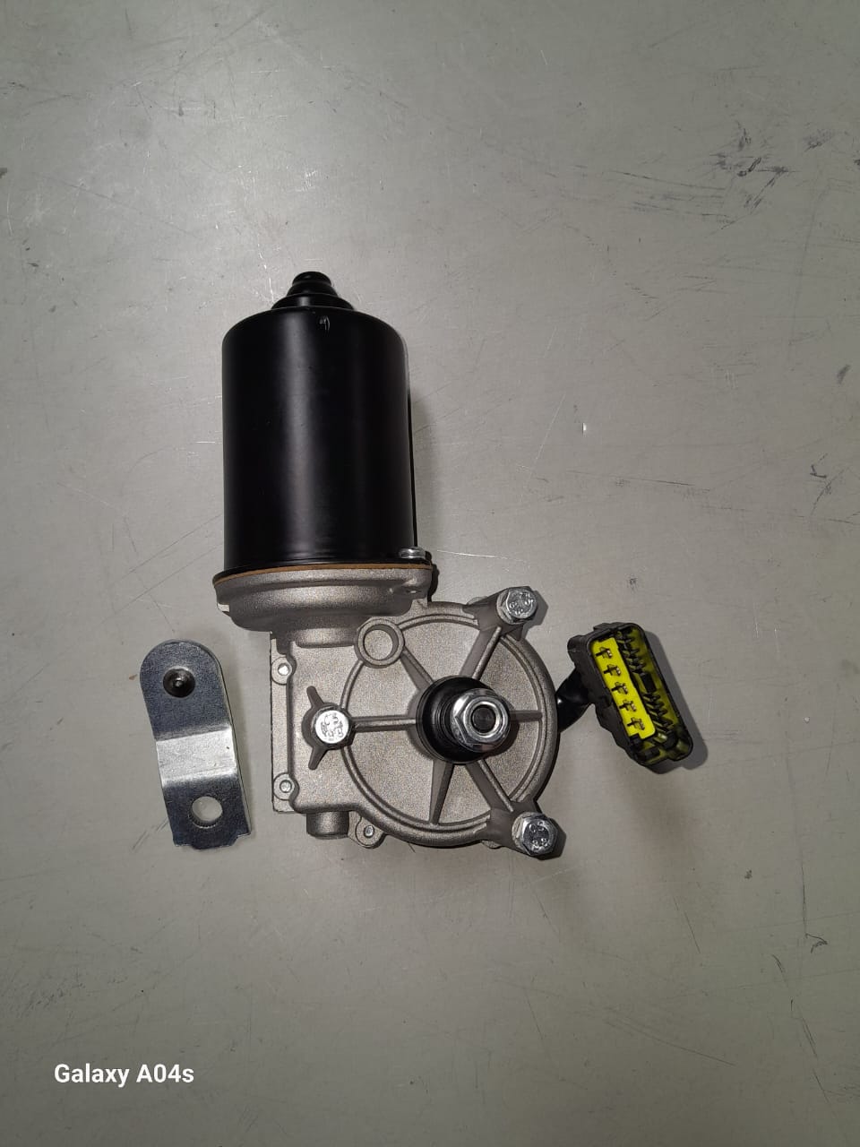 RENAULT & NISSAN NP200 WIPER MOTOR FOR SALE - Private Seller RENAULT & NISSAN NP200 WIPER MOTOR FOR SALE - Private Seller