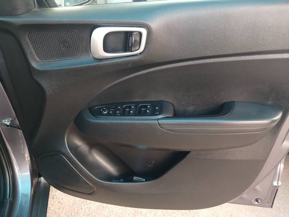 2020 HYUNDAI VENUE 1.0 TURBO Transmission: Automatic Mileage: ueltype: Petrol Grey