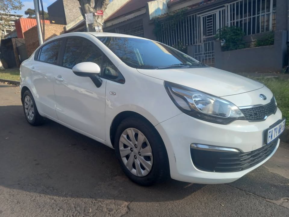 2017 Kia Rio Sedan 1.2 Petrol, Manual, White, 88000kms