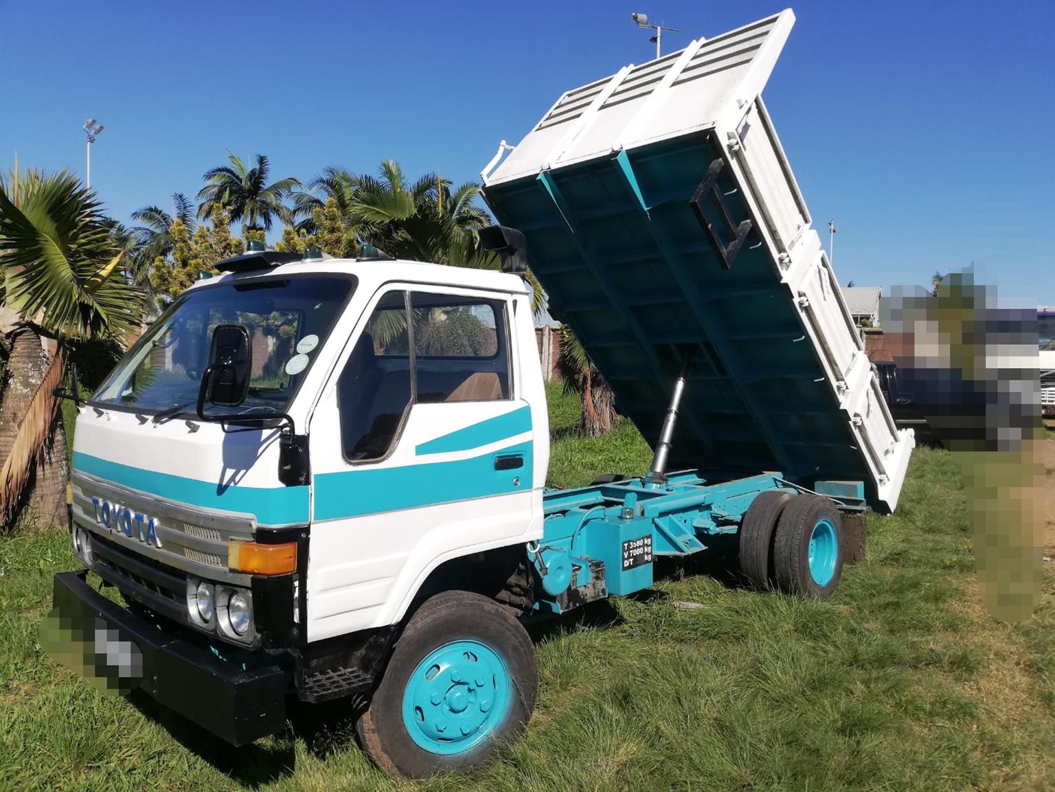 Toyota Dyna 4Ton Tipper Truck for sale