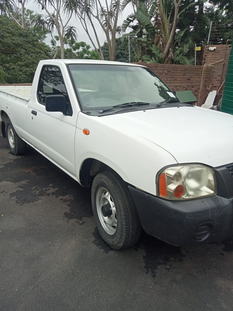 Used 2019 Nissan NP300 Hardbody 2.5TDi (aircon) - Private Seller Used 2019 Nissan NP300 Hardbody 2.5TDi (aircon) - Private Seller