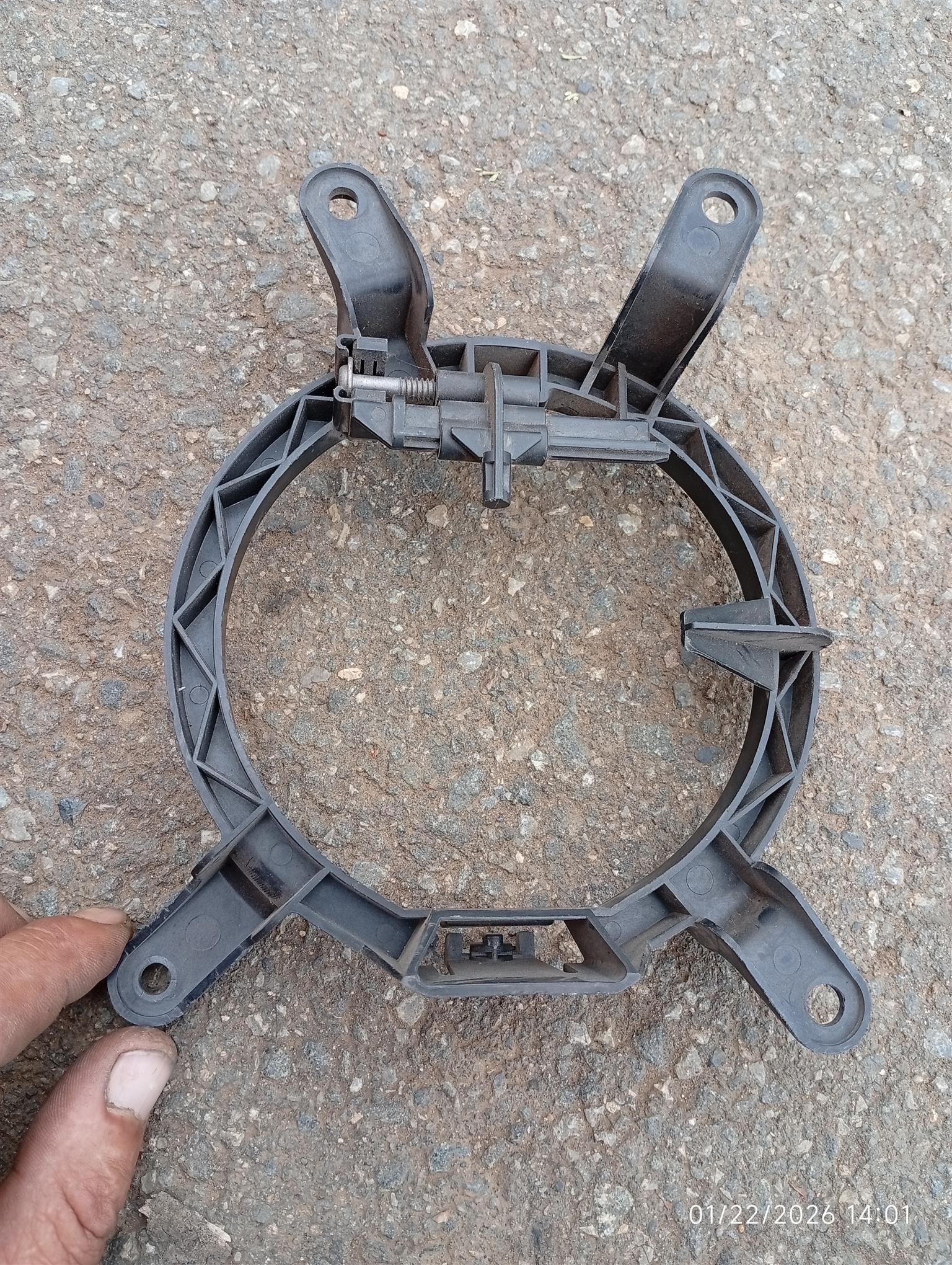 Ford Mustang Right Hand Fog light. - Private Seller