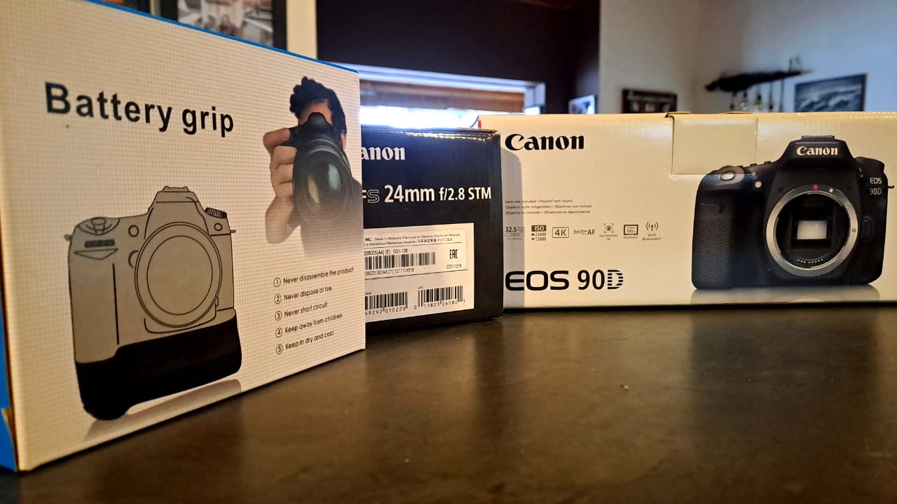 Canon 90D camera