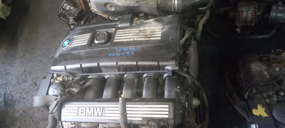 ASSORTED BMW E90 ENGINES FOR SALE - Private Seller ASSORTED BMW E90 ENGINES FOR SALE - Private Seller