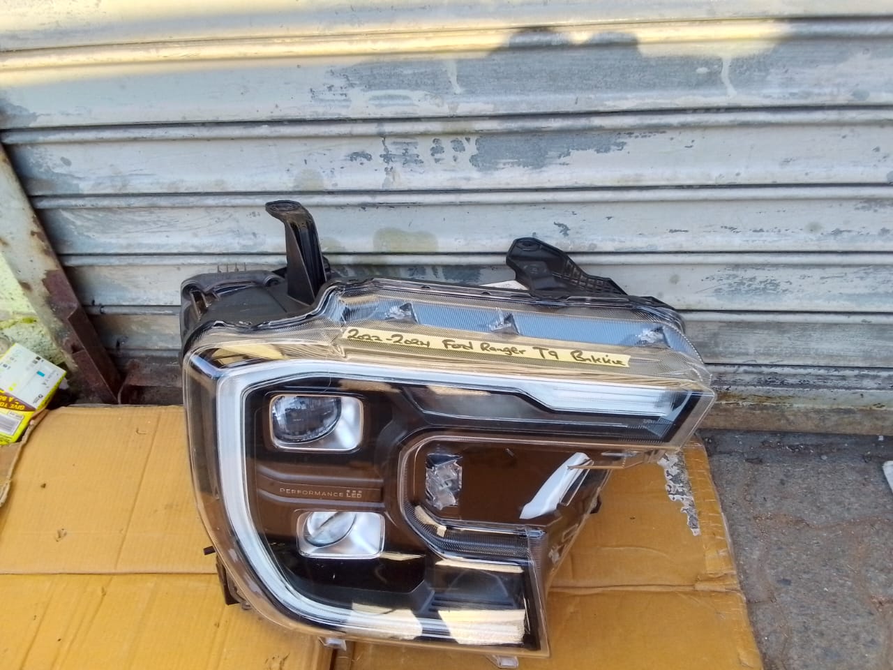 (2022-2024) FORD RANGER T9 RHS LED DOUBLE XENON HEADLIGHT - Private Seller