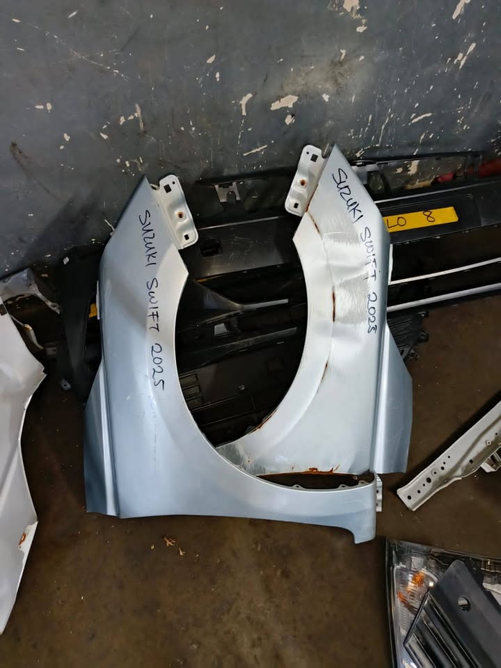 Suzuki Swift 2025 left and right fender - Private Seller Suzuki Swift 2025 left and right fender - Private Seller