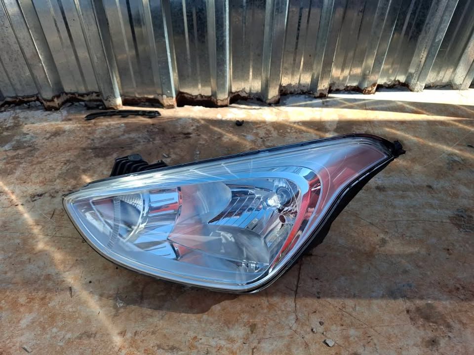 2014 Hyundai Grand i10 Headlight - Private Seller