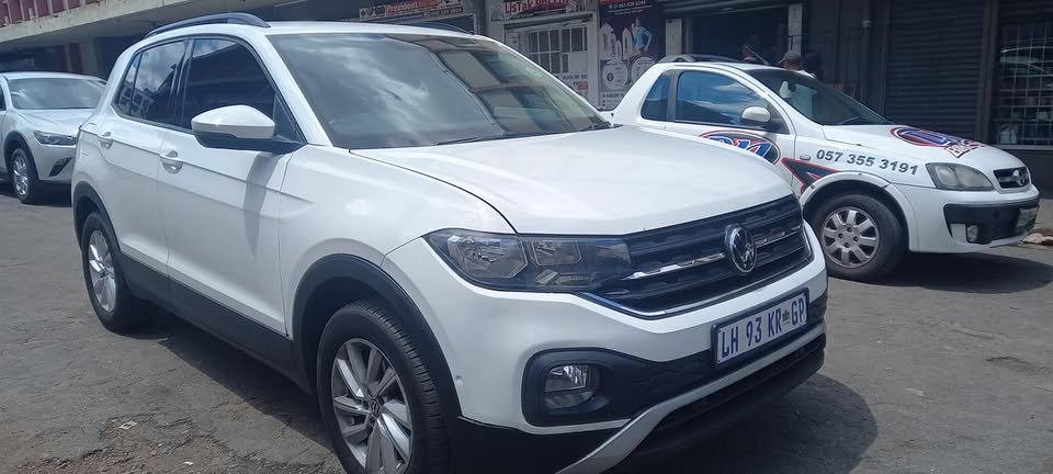 2023 VW T-CROSS 1.0 PETROL, MANUAL TRANSMISSION, WHITE COLOUR, MILEAGE