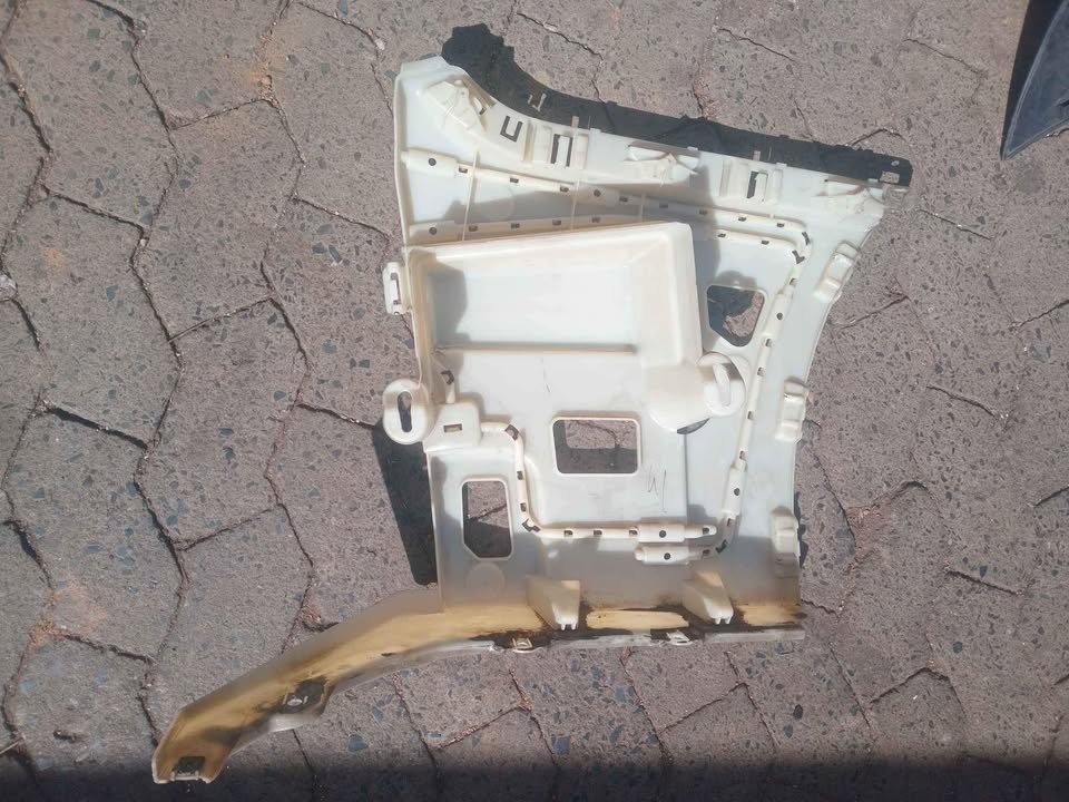 Bmw F82/F83 m4 left side bumper bracket - Private Seller Bmw F82/F83 m4 left side bumper bracket - Private Seller
