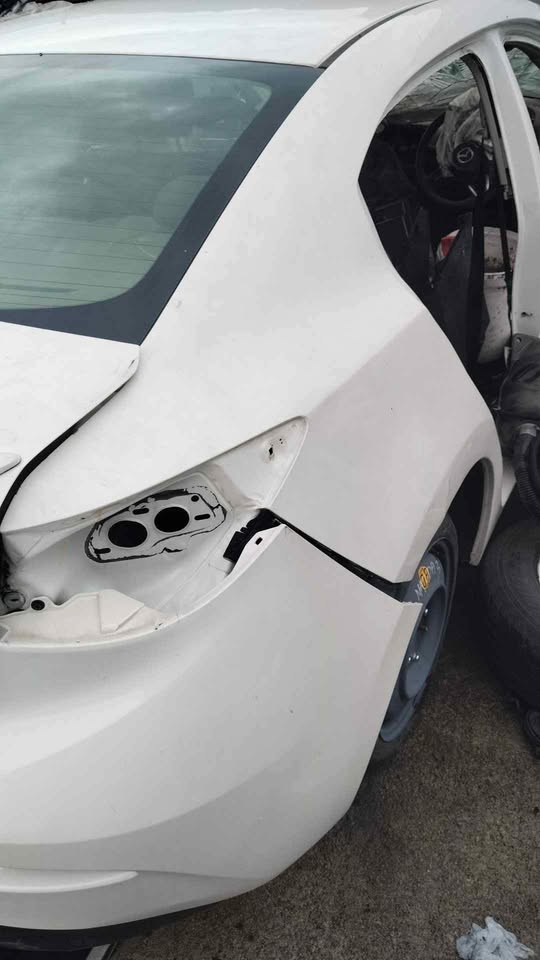 Mazda 3 striping for spares - Private Seller