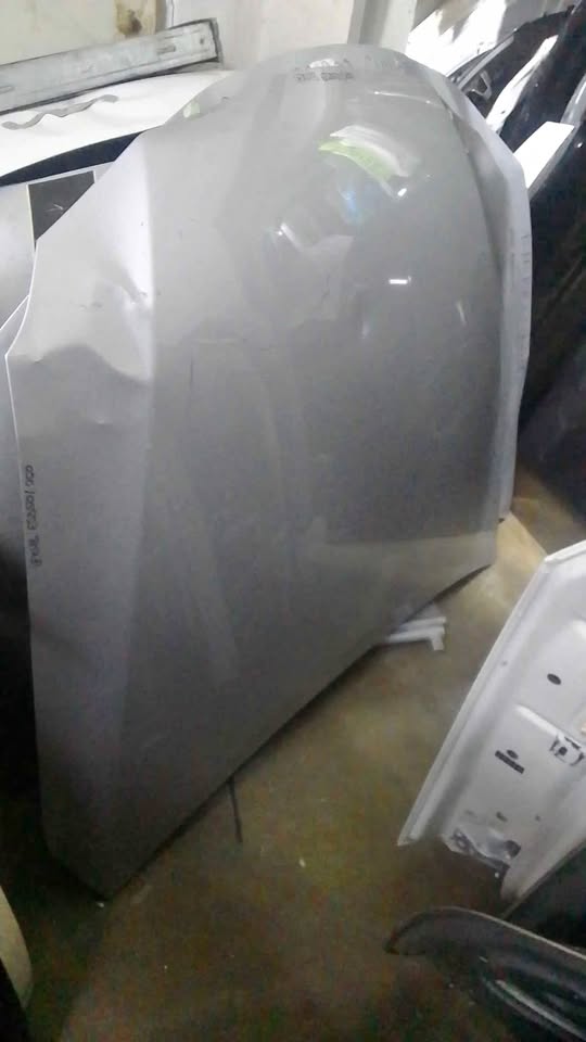 Lexus ES 250 and 350 Bonnet - Private Seller Lexus ES 250 and 350 Bonnet - Private Seller