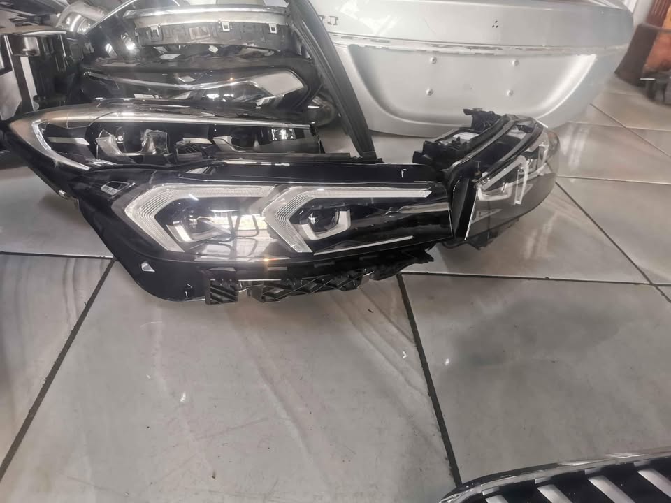 BMW G20 2024 headlights - Private Seller BMW G20 2024 headlights - Private Seller