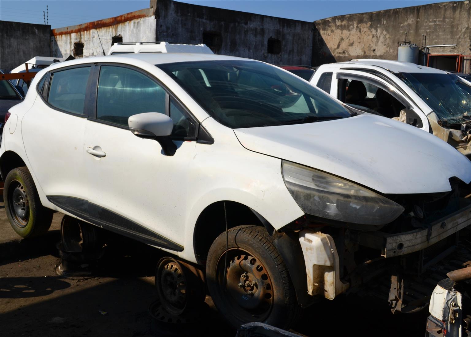 2013 Renault Clio 4 1.2 - Available for spares