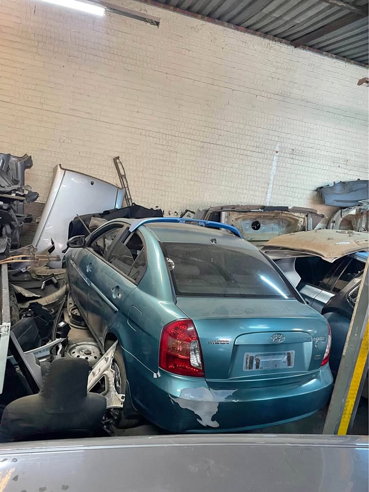 Hyundai accent stripping for spares Hyundai accent stripping for spares