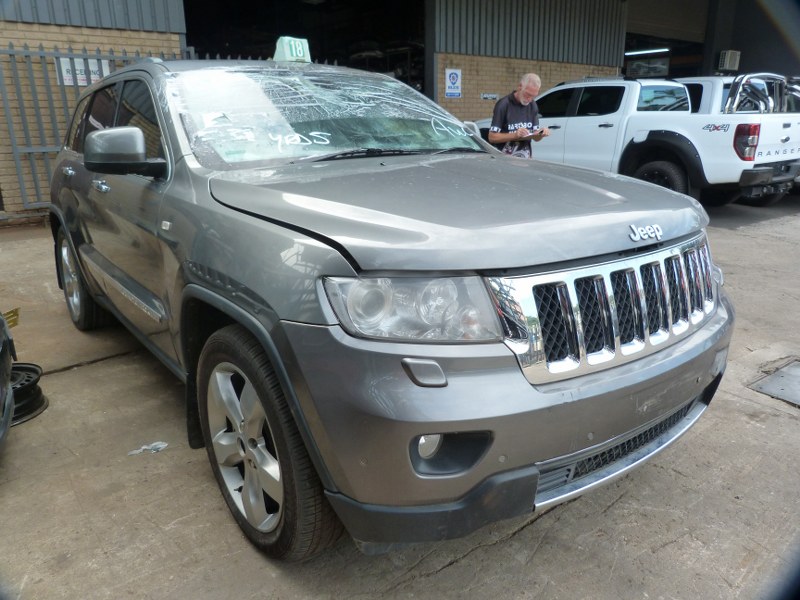 Jeep Grand Cherokee 3.0 V6 CRD Overland 4x4 AT Grey - 2012 STRIPPING FOR SPARES - Private Seller Jeep Grand Cherokee 3.0 V6 CRD Overland 4x4 AT Grey - 2012 STRIPPING FOR SPARES - Private Seller