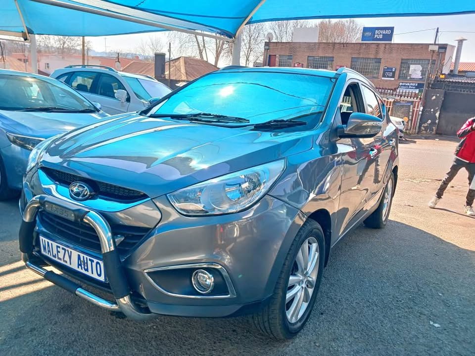 2013 HYUNDAI IX35 2.0 EXECUTIVE  Transmission: Manual  Mileage:  Fueltype: Petrol  Grey