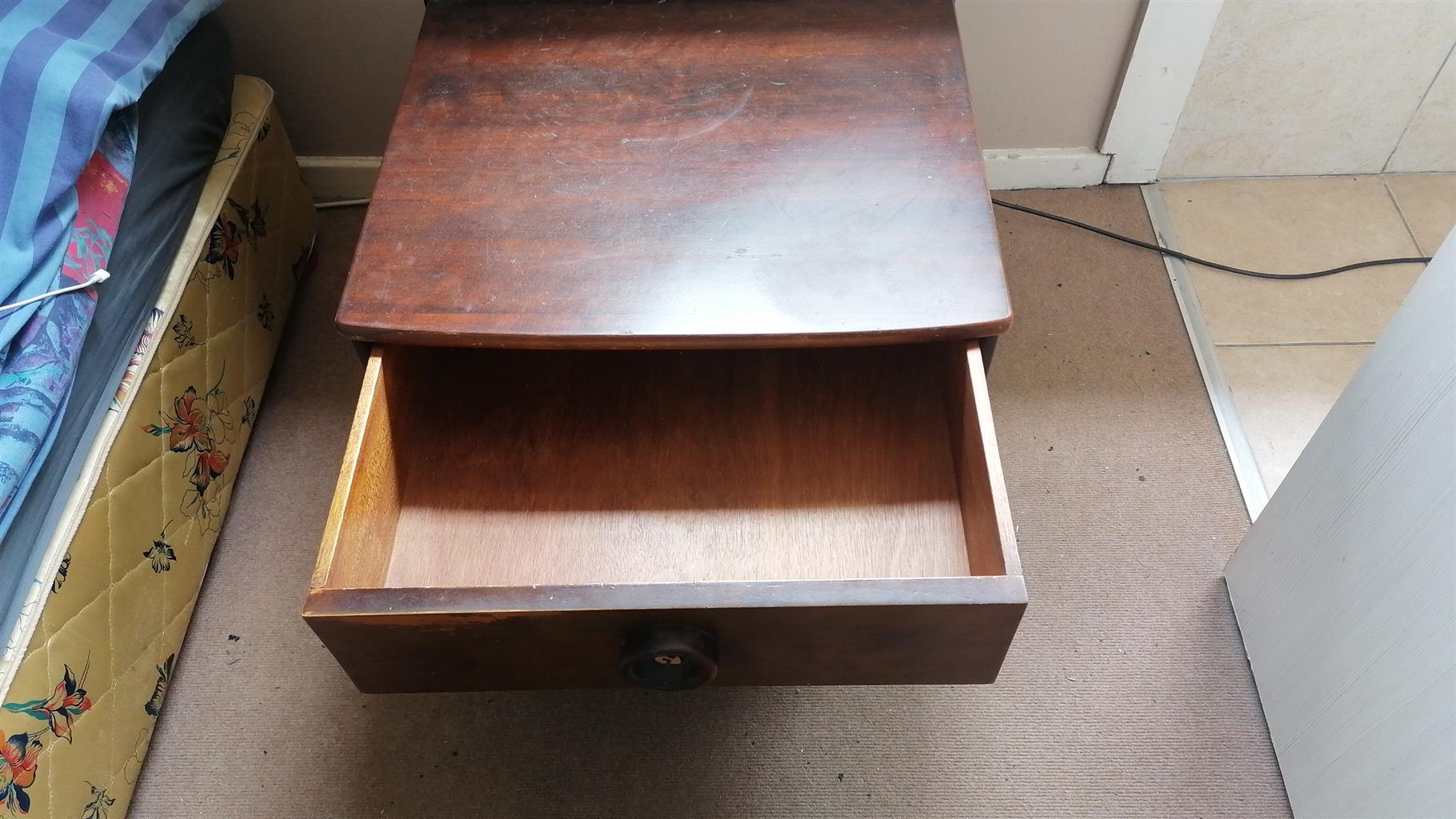 Vintage bedroom set Queen