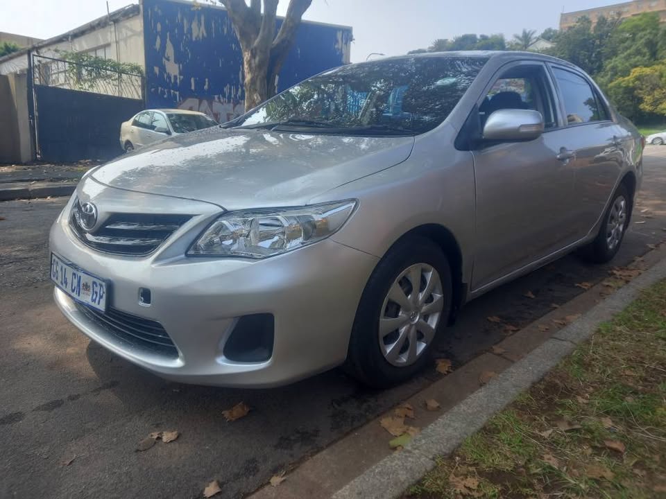 2013 Toyota Corolla Advanced, 1.3 Petrol, Manual, Silver, 92000kms