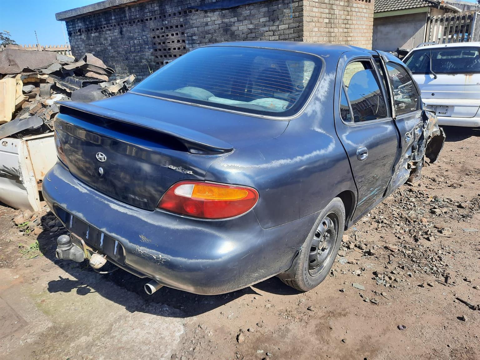 1996 Hyundai Elantra 1.6 - Stripping for Spares