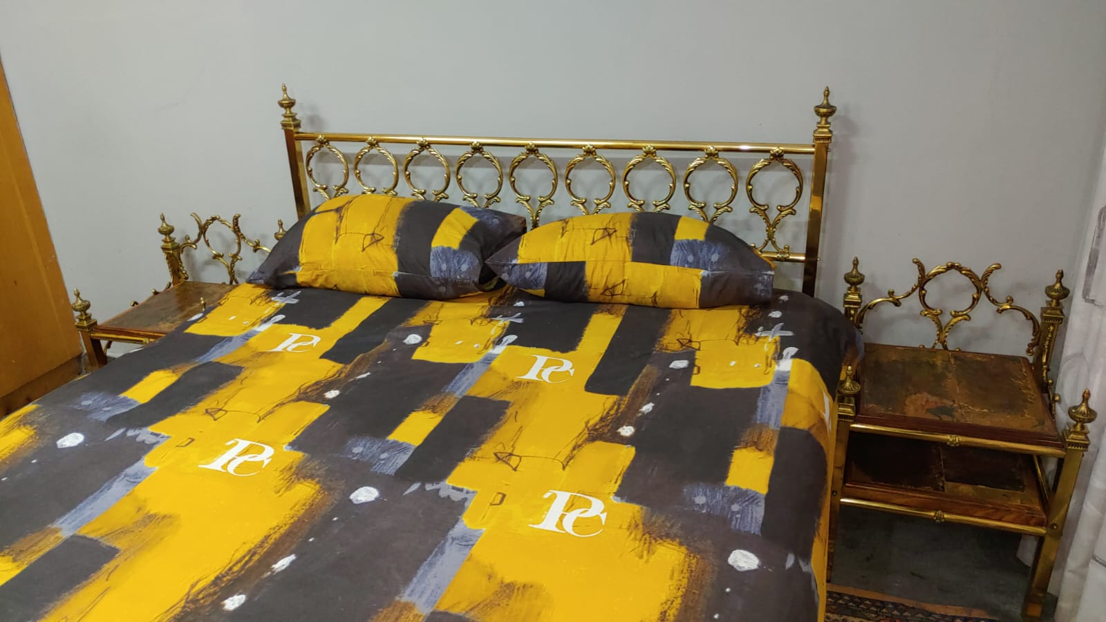 Vintage Style Italian Brass Bedroom Suite Vintage Style Italian Brass Bedroom Suite