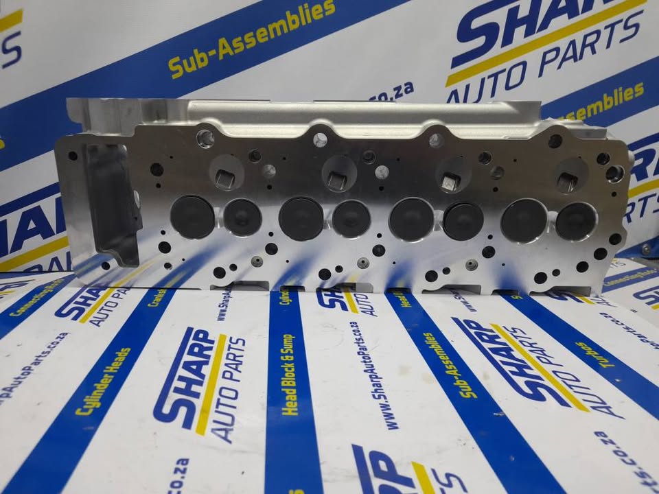 Mitsubishi colt 2.8i cylinder head 4M40 - Private Seller Mitsubishi colt 2.8i cylinder head 4M40 - Private Seller