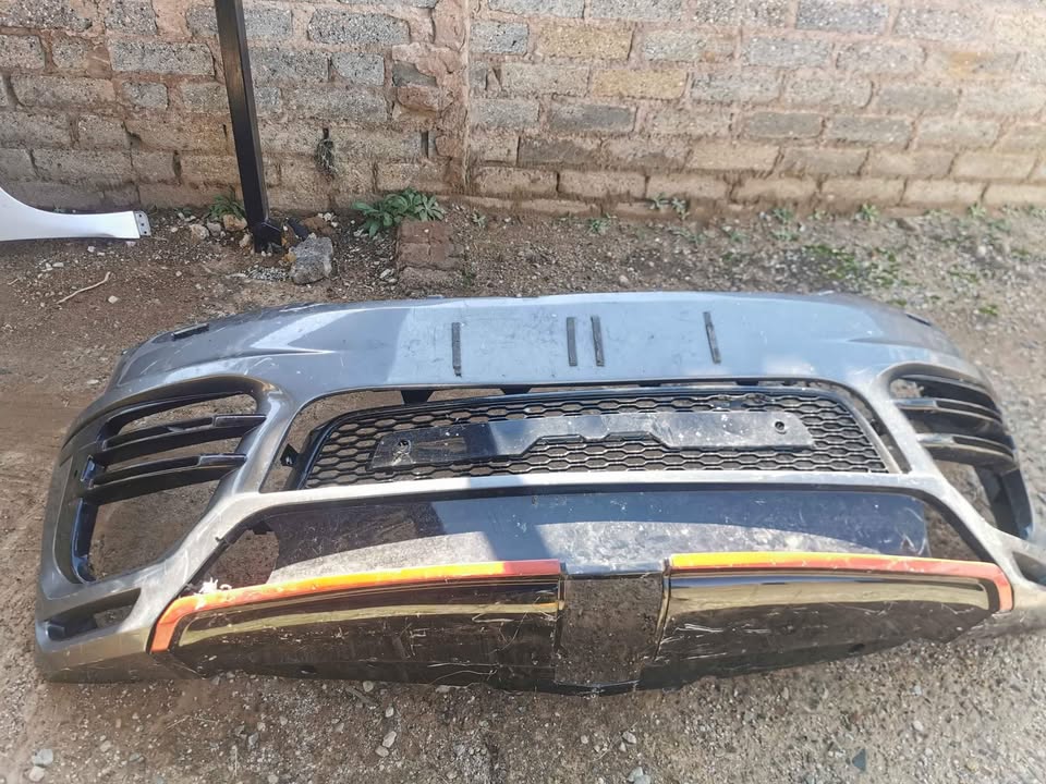 CLR RS RANGE ROVER SPORT FRONT BUMPER - Private Seller CLR RS RANGE ROVER SPORT FRONT BUMPER - Private Seller