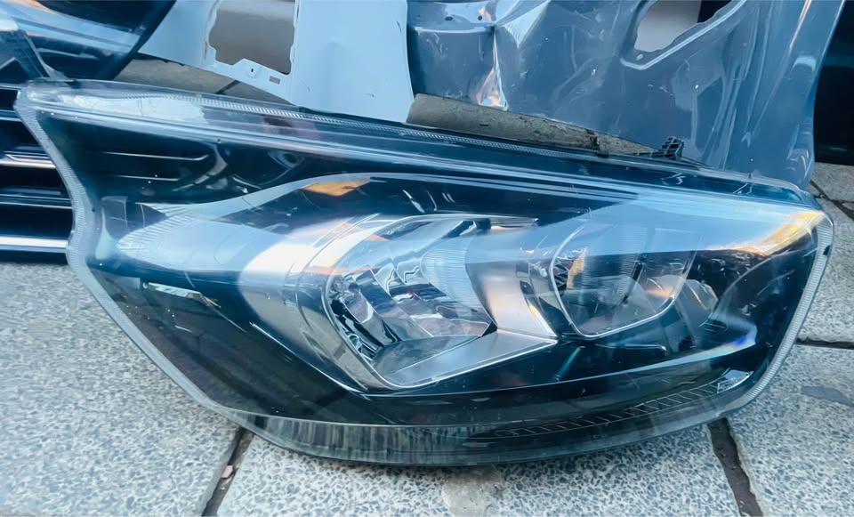 Ford Transit Custom van headlights - Private Seller Ford Transit Custom van headlights - Private Seller