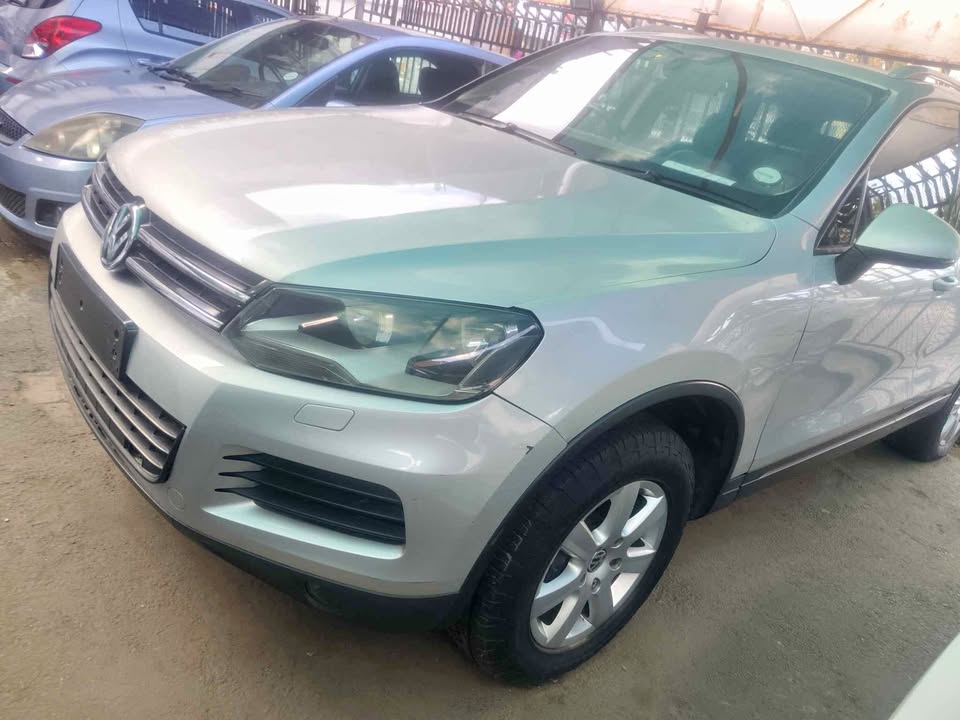 VW Touareg stripping - Private Seller VW Touareg stripping - Private Seller