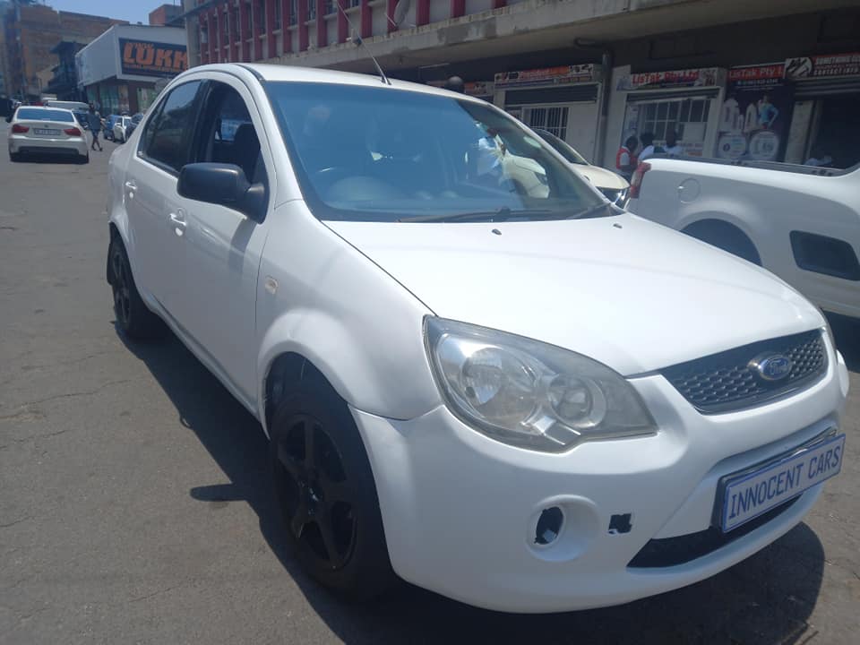 2014 FORD IKON SEDAN 1.6 PETROL, MANUAL, FULL HOUSE,