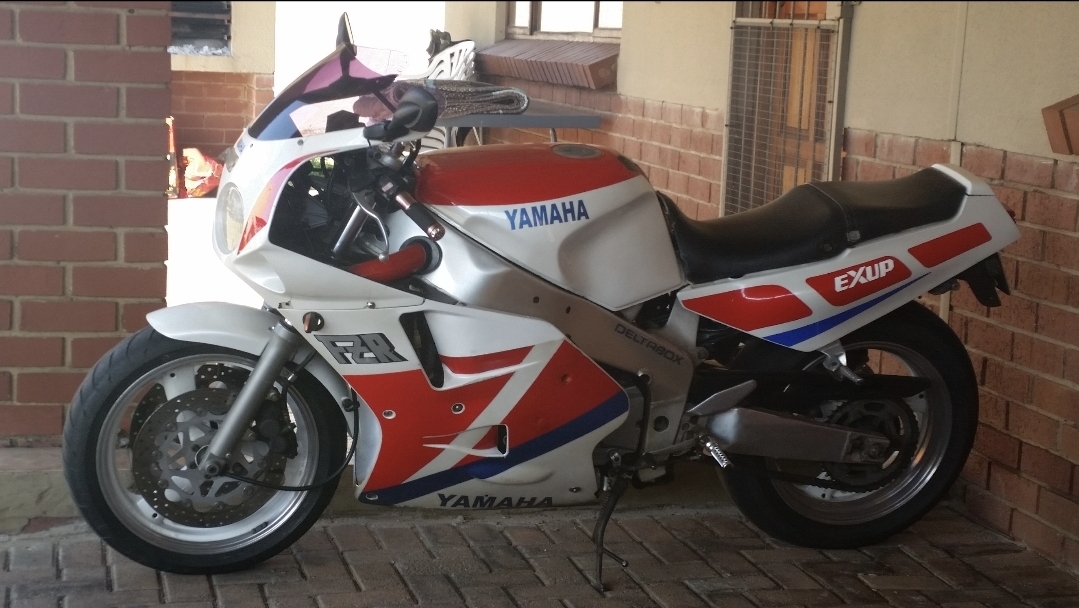 FZR MOTORBIKE FOR SALE - Private Seller FZR MOTORBIKE FOR SALE - Private Seller