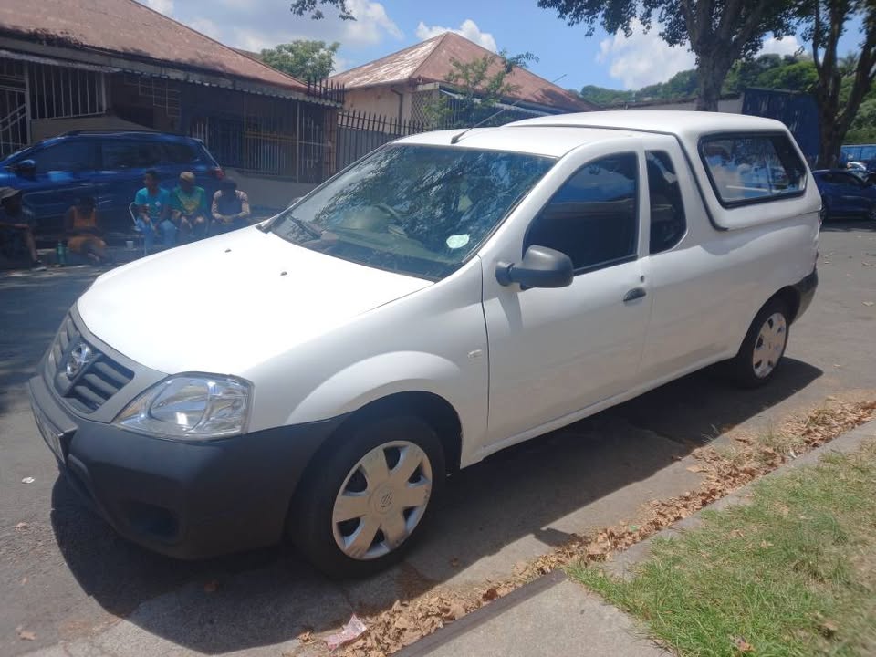 2019 Nissan Np200 Bakkie with Canopy Engine Capacity 1.6 Petrol Manual Transmission White Color