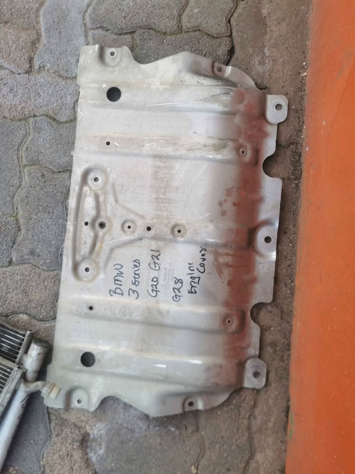 BMW G20 and G21 engine cover - Private Seller BMW G20 and G21 engine cover - Private Seller