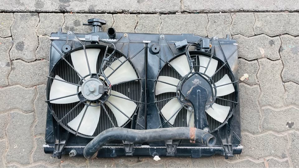 Honda CRV Radiator and Fans - Private Seller Honda CRV Radiator and Fans - Private Seller