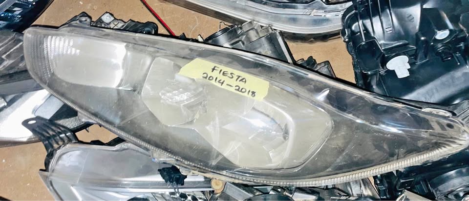 Ford Fiesta headlight 2014/18 - Private Seller Ford Fiesta headlight 2014/18 - Private Seller